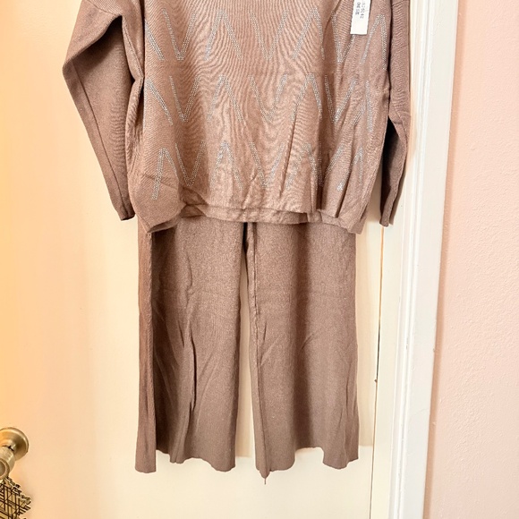 Beautiful Brown Knit Pantsuit with Rhinestones - Picture 2 of 2
